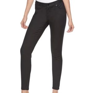 Jennifer Lopez Flawless Stretch Jeans - NWT